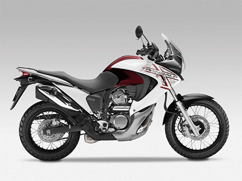 Honda XL700 VA, a legendás Transalp.